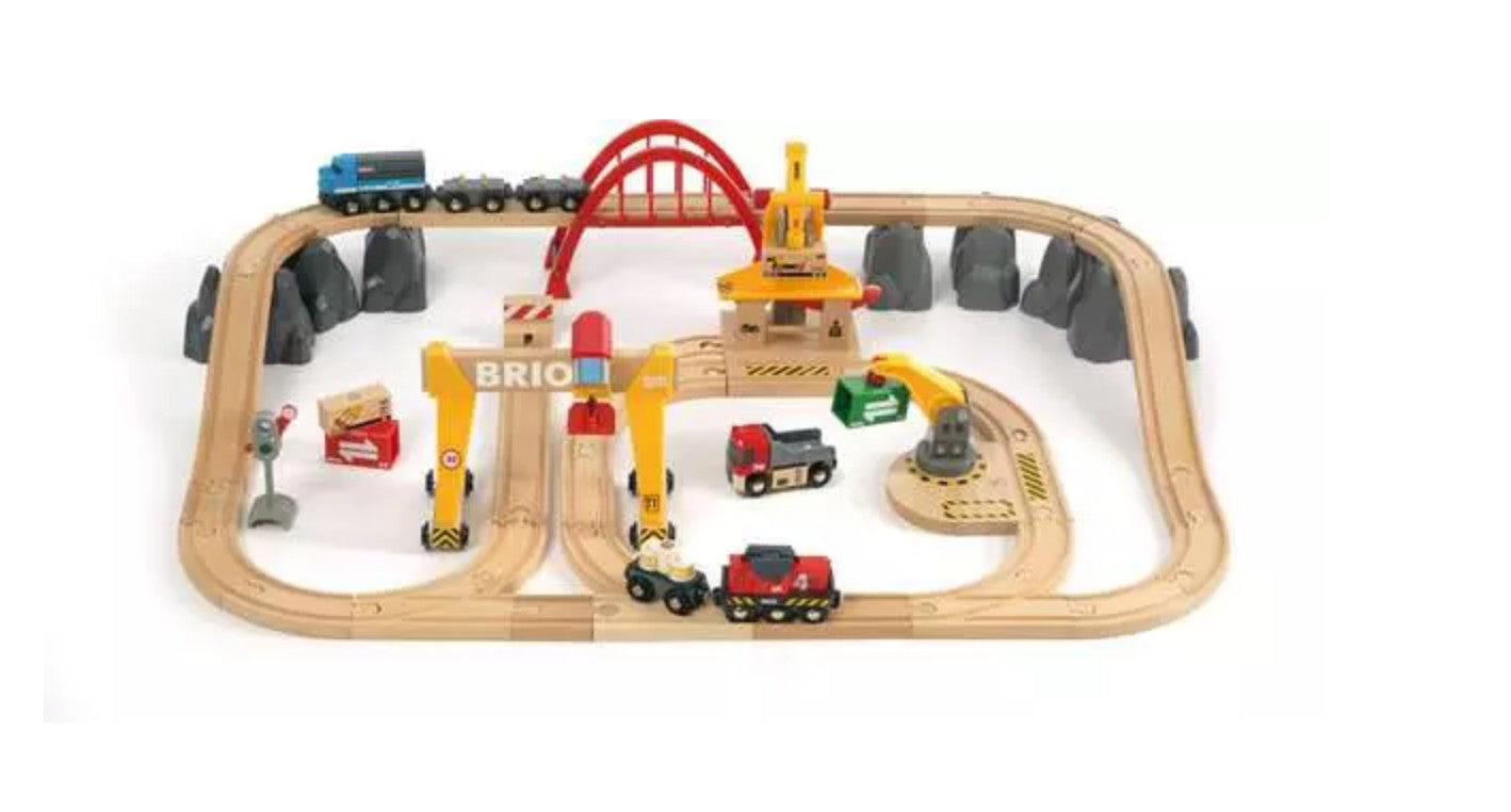 BRIO World Cargo Railway Deluxe Set BRIO